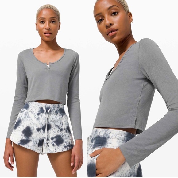 SOLD Lululemon • cropped henley long sleeve tee grey heathered asphalt athletic - Picture 1 of 9